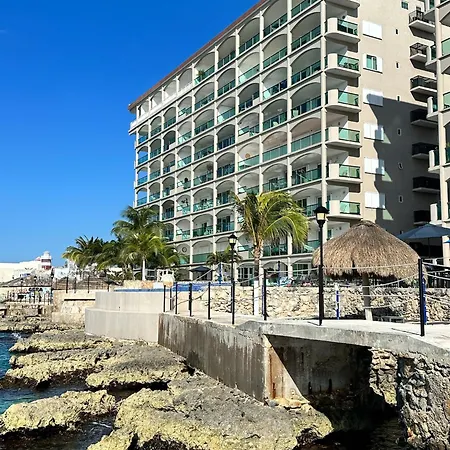 The Queen Of Cozumel - Royal Vista - Caribbean Ocean View Suite For Couples In Mind